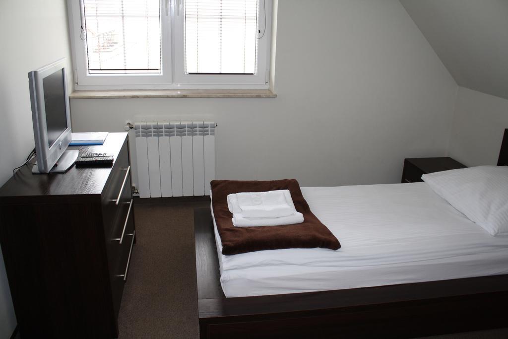 Marina Gorklo - Zurawi Kat Hotel Room photo